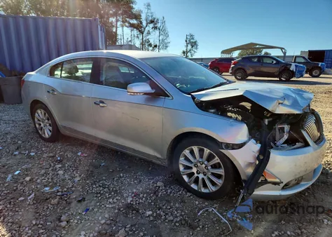 2013 Buick Lacrosse z USA, uszkodzony, nr VIN 1G4GC5E37DF299815